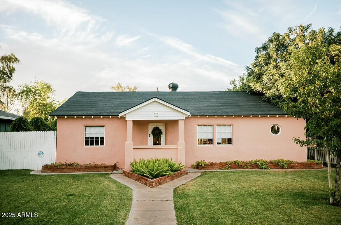 102 W Washington Ave., Gilbert, AZ 85233