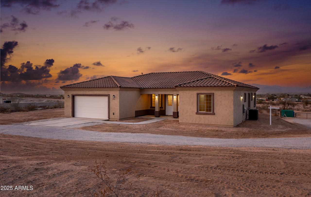 12942 S 218th Ave., Buckeye, AZ 85326