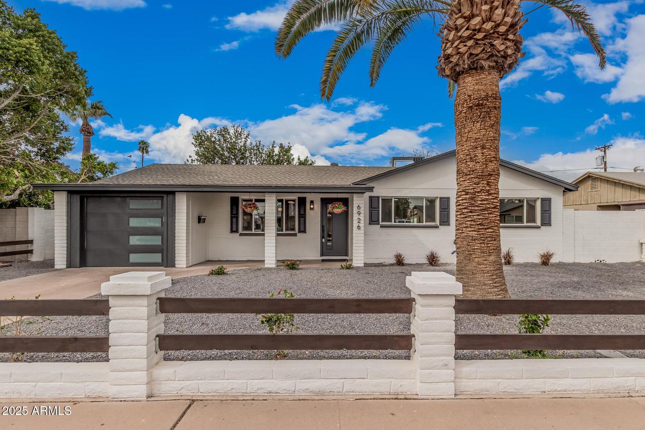 6926 E Moreland St., Scottsdale, AZ 85257
