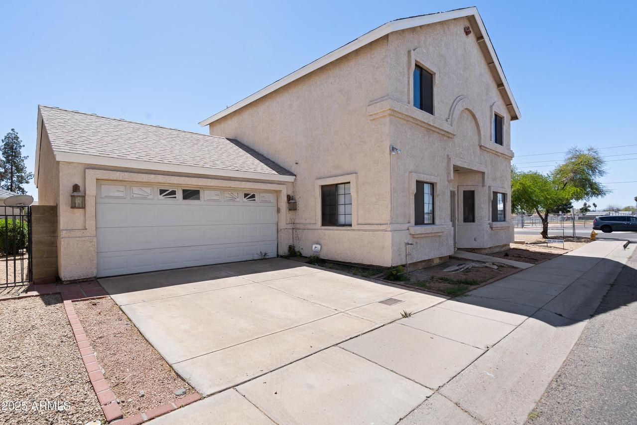 2051 W Ronald Rd., Phoenix, AZ 85029
