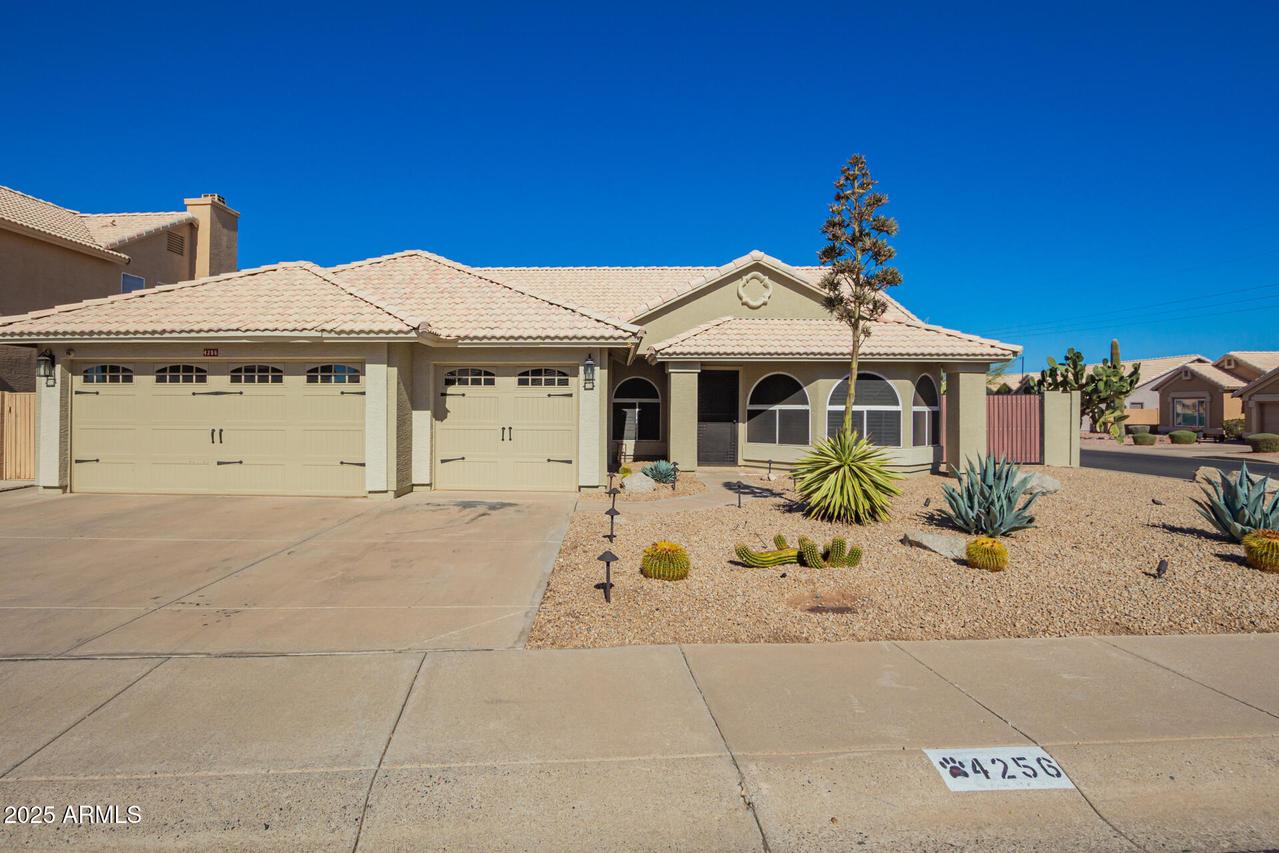4256 E Montgomery Rd., Cave Creek, AZ 85331