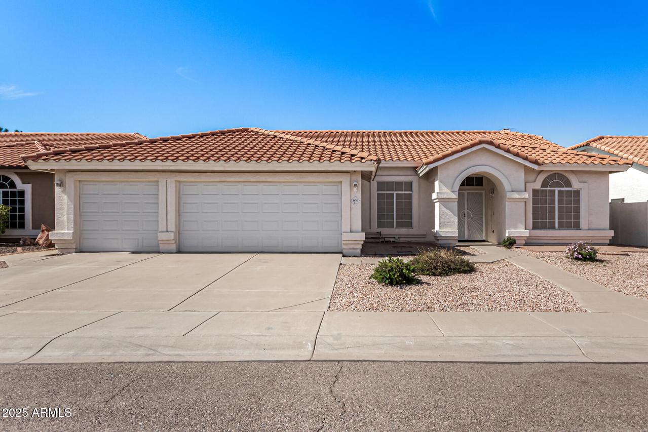 1470 S Villas Ct., Chandler, AZ 85286