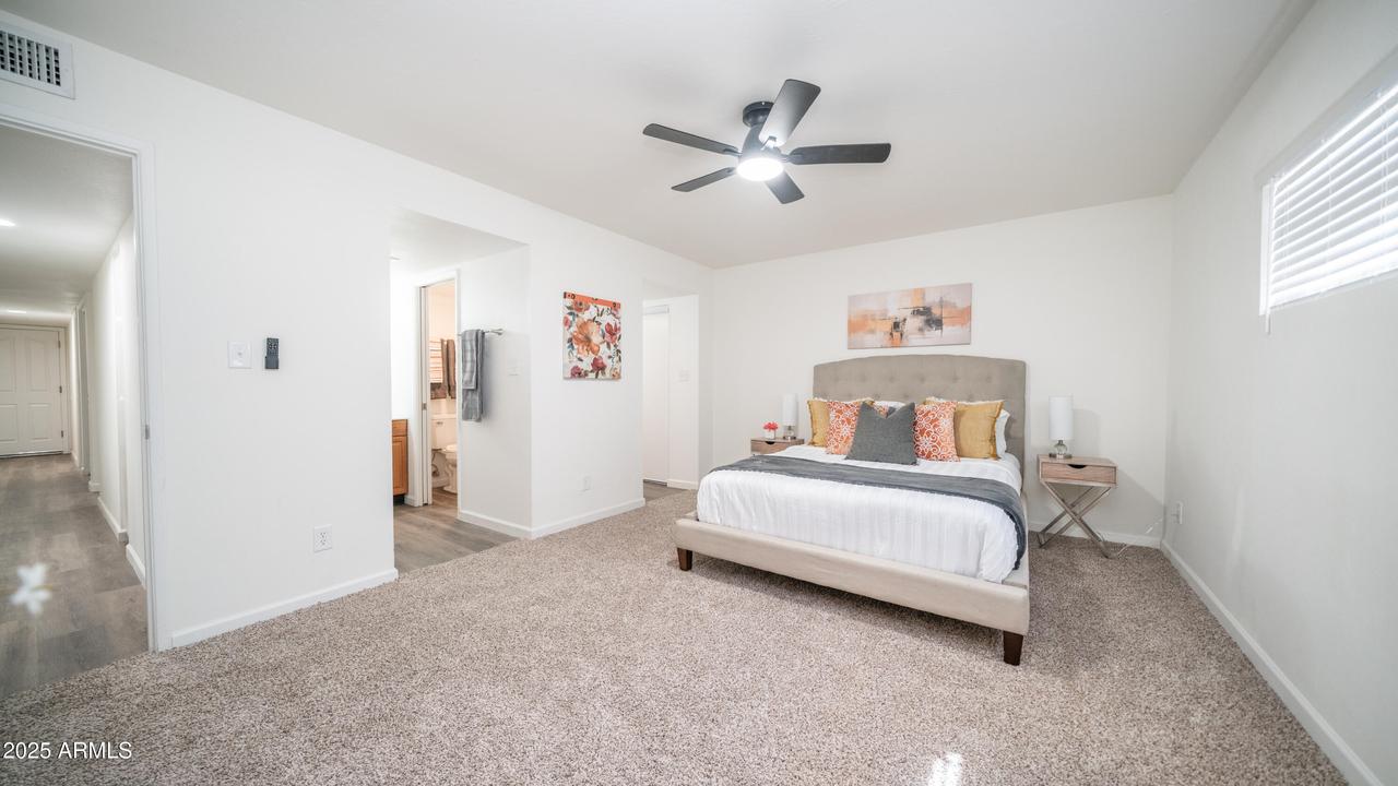 7928 N 46th Ave., Glendale, AZ 85301