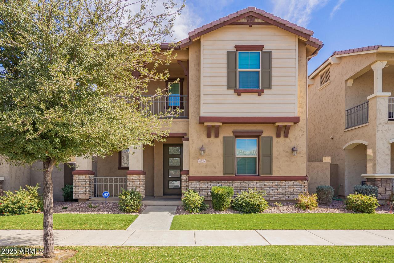 2055 S Wallrade Ln., Gilbert, AZ 85295