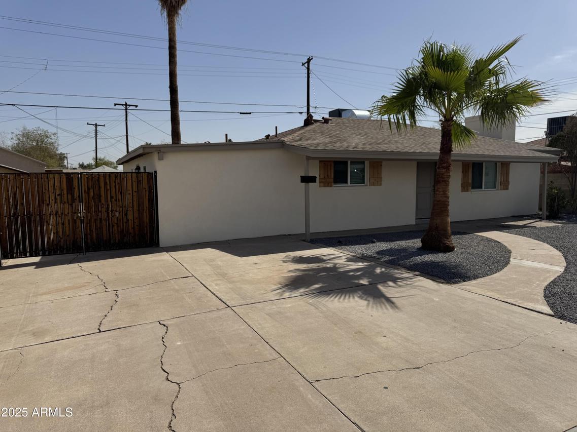 3807 N 64th Dr., Phoenix, AZ 85033