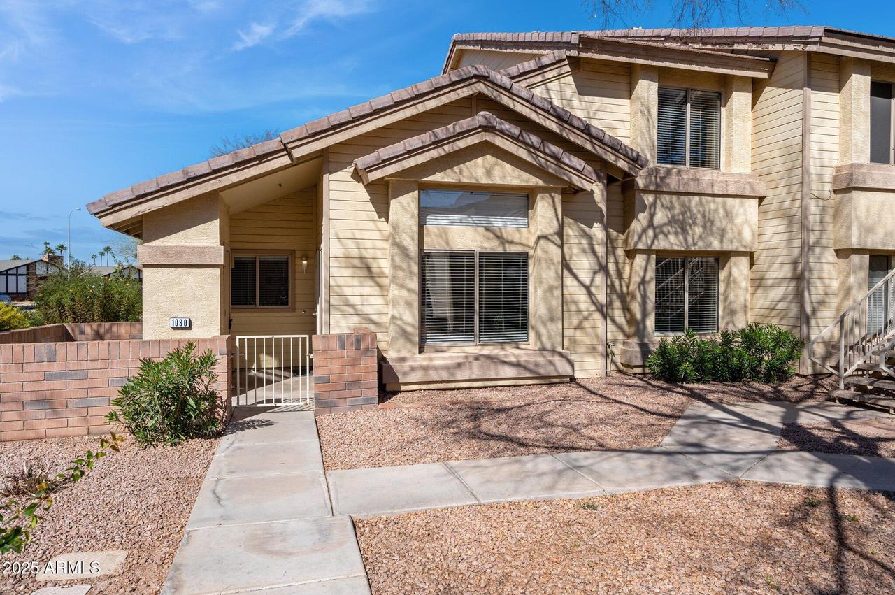 2201 N Comanche Dr. #1080, Chandler, AZ 85224