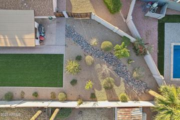 2004 W Kristal Way, Phoenix, AZ 85027