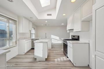 2004 W Kristal Way, Phoenix, AZ 85027