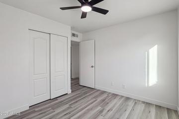 2004 W Kristal Way, Phoenix, AZ 85027