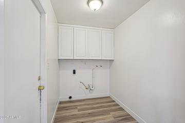 2004 W Kristal Way, Phoenix, AZ 85027