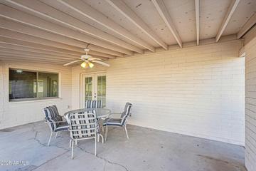 2004 W Kristal Way, Phoenix, AZ 85027