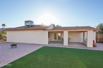 2004 W Kristal Way, Phoenix, AZ 85027