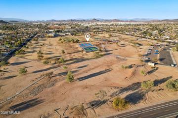 2004 W Kristal Way, Phoenix, AZ 85027