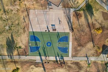 2004 W Kristal Way, Phoenix, AZ 85027