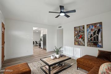 2004 W Kristal Way, Phoenix, AZ 85027