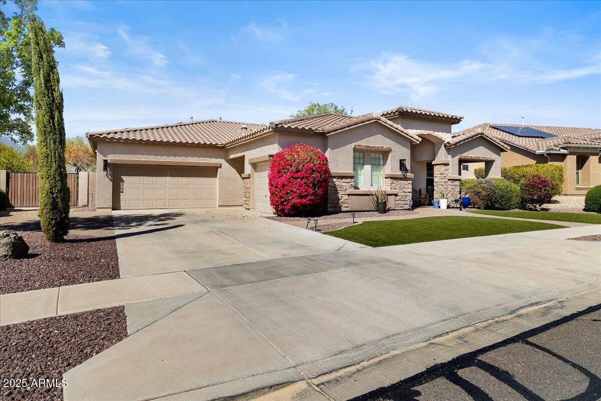 27016 N 20th Ln., Phoenix, AZ 85085