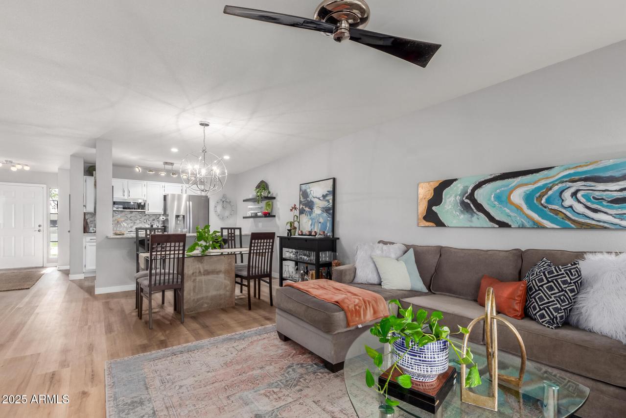18745 N 92nd Dr., Peoria, AZ 85382
