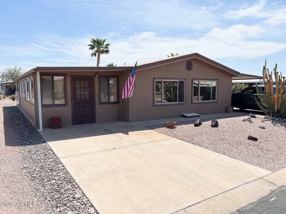805 S 82nd Pl., Mesa, AZ 85208