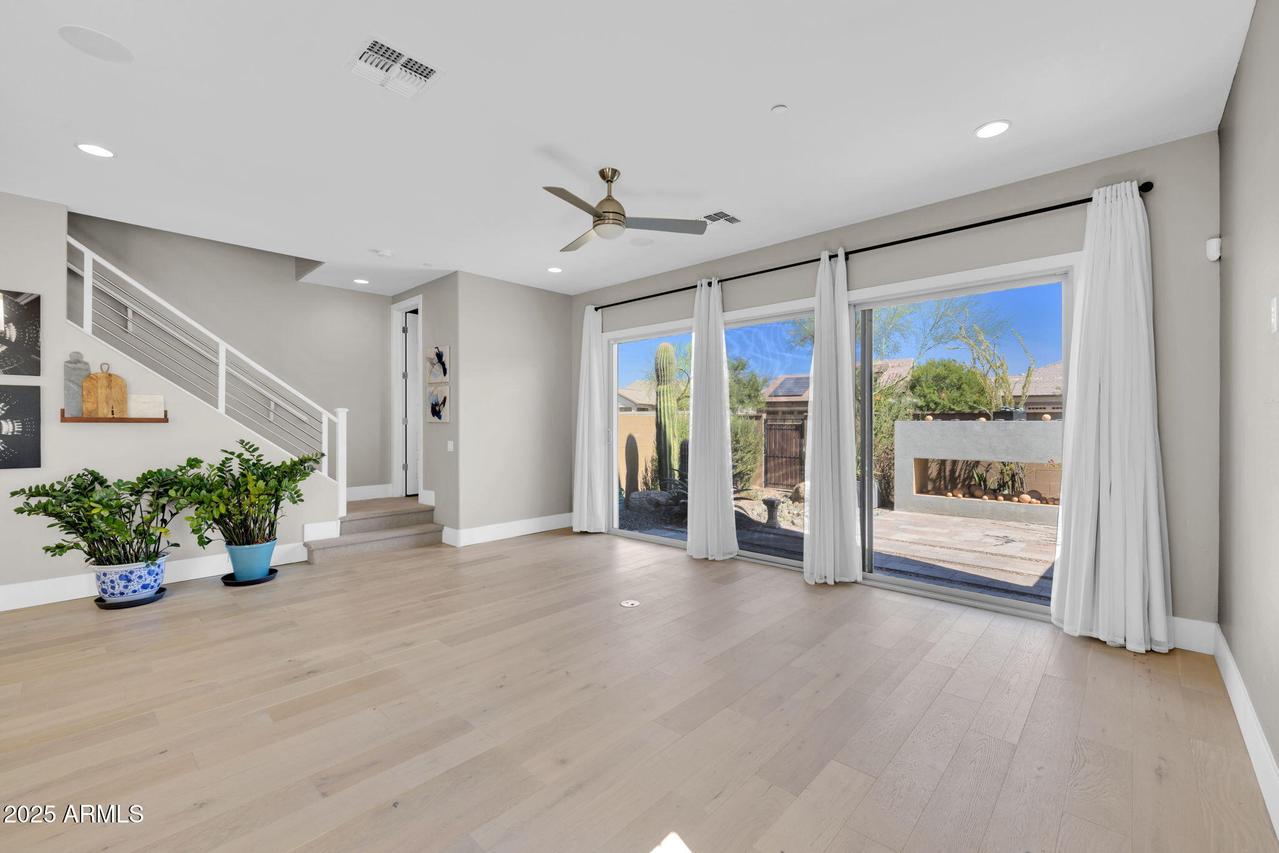 1936 W Kinfield Tr., Phoenix, AZ 85085