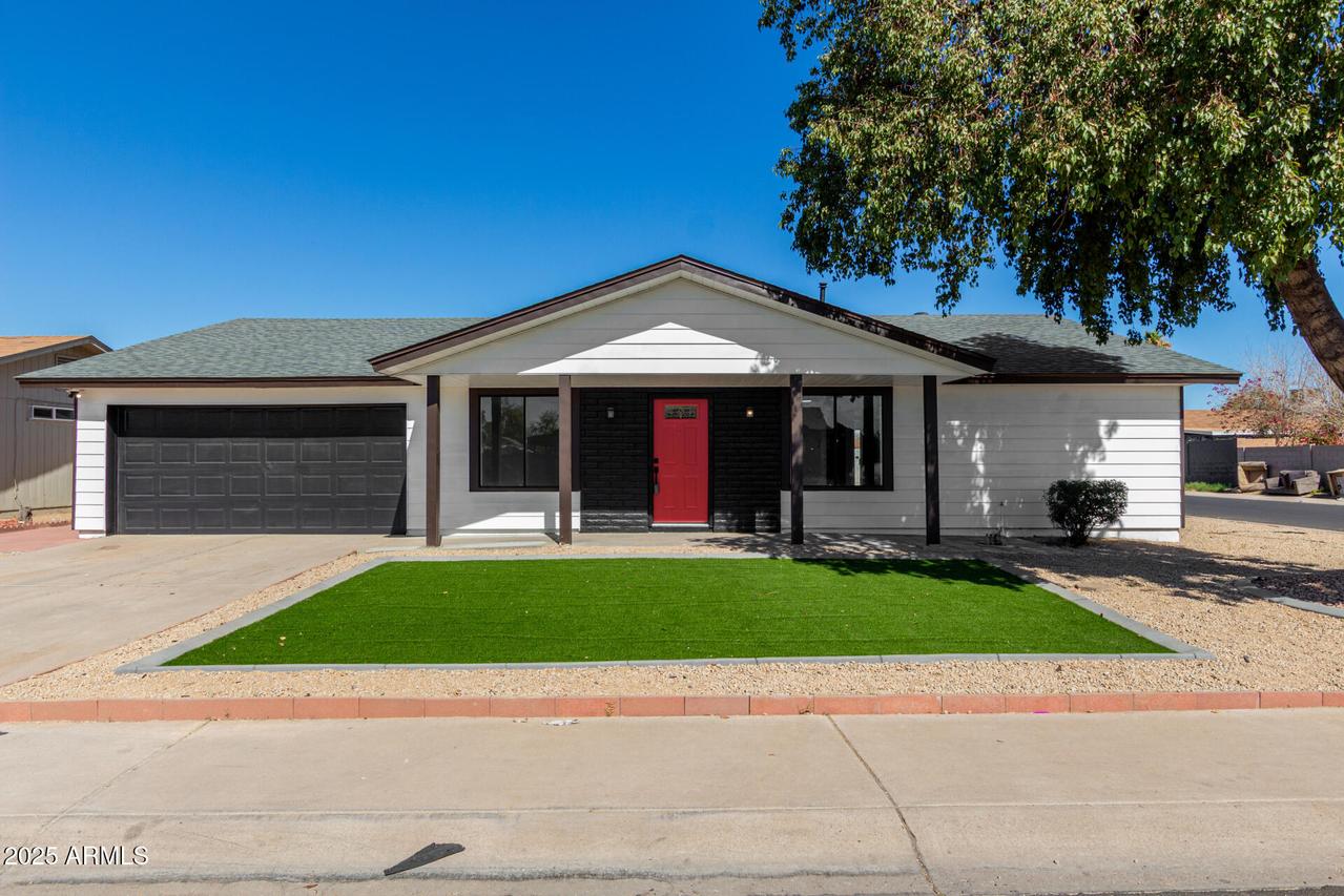 8602 W Clarendon Ave., Phoenix, AZ 85037