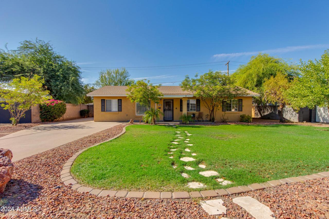 3041 E Roma Ave., Phoenix, AZ 85016