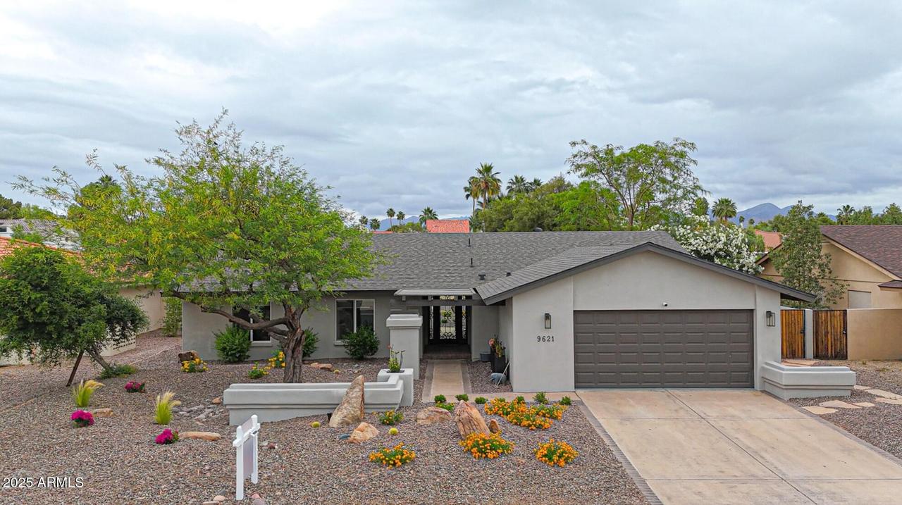 9621 N 83rd Way, Scottsdale, AZ 85258