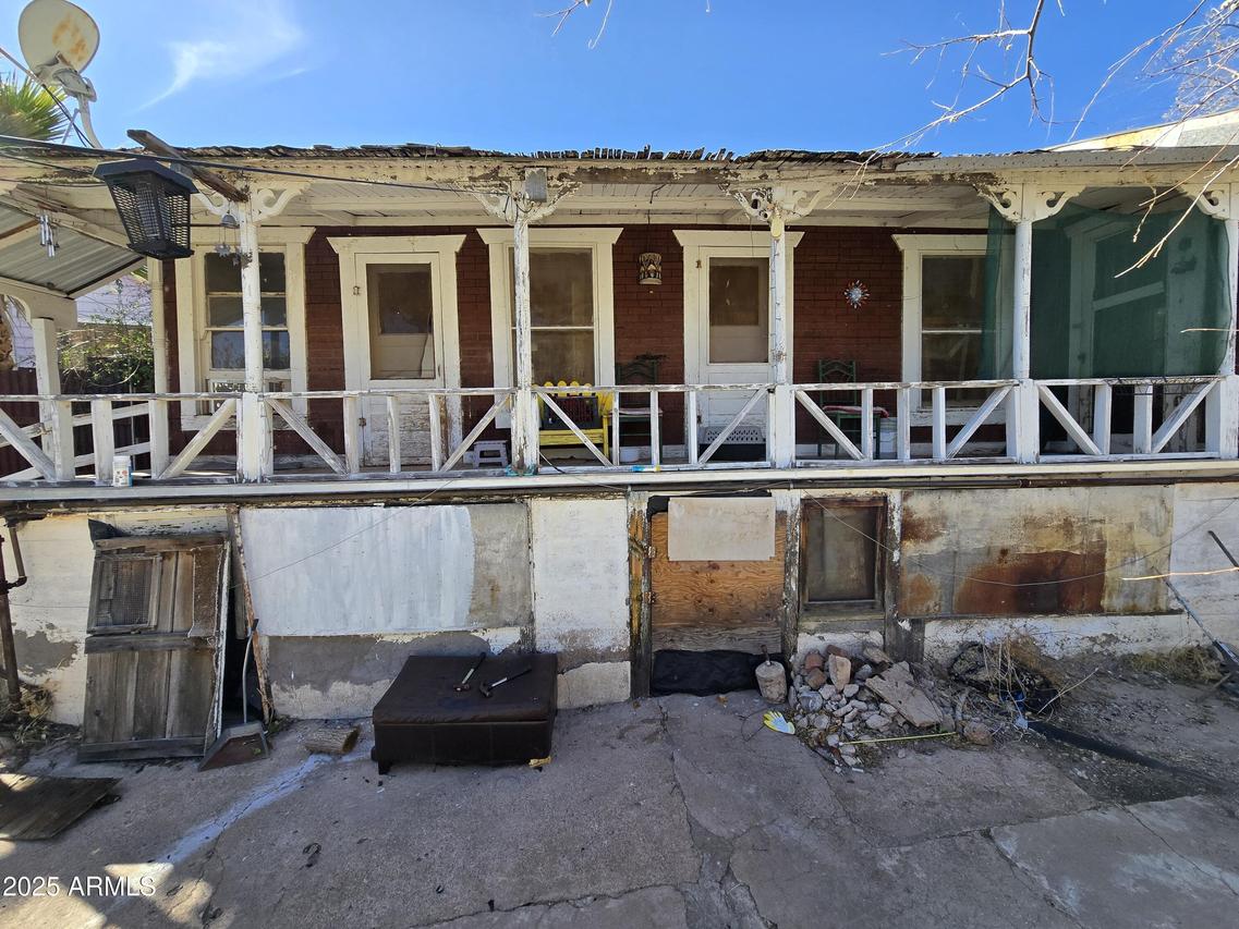 3 A Clawson St., Bisbee, AZ 85603