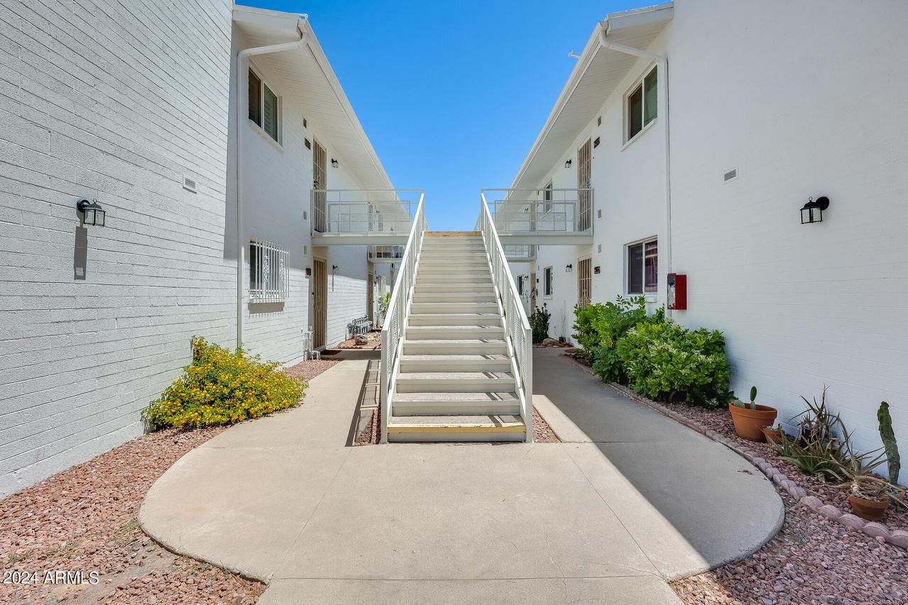 920 N 82nd St. #H203, Scottsdale, AZ 85257