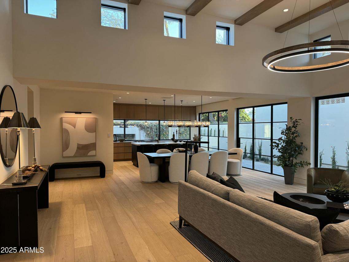 5101 N Casa Blanca Dr. #321, Paradise Valley, AZ 85253