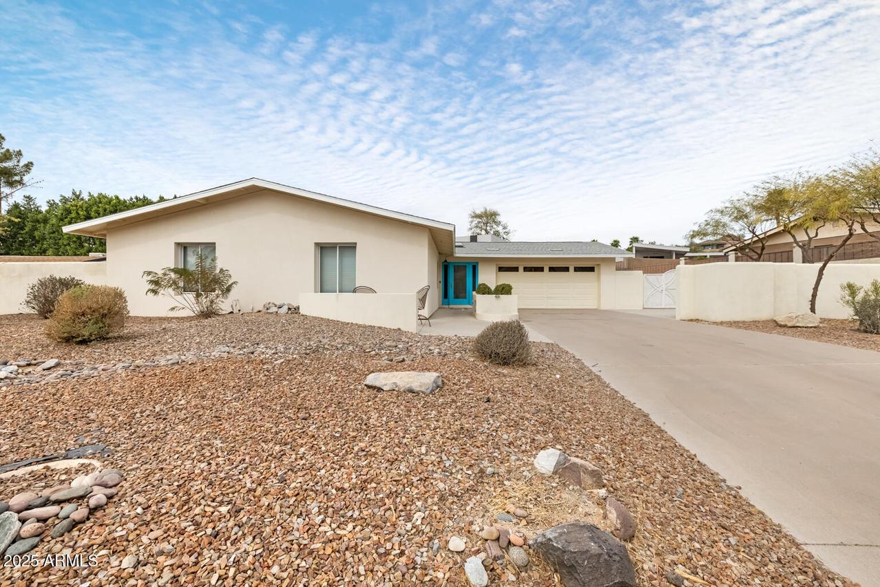 7542 N 22nd Pl., Phoenix, AZ 85020