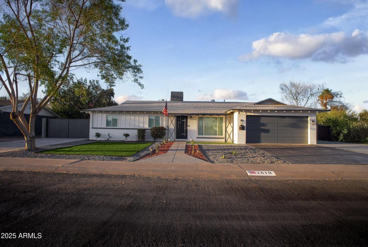 1610 W Dunlap Ave., Phoenix, AZ 85021