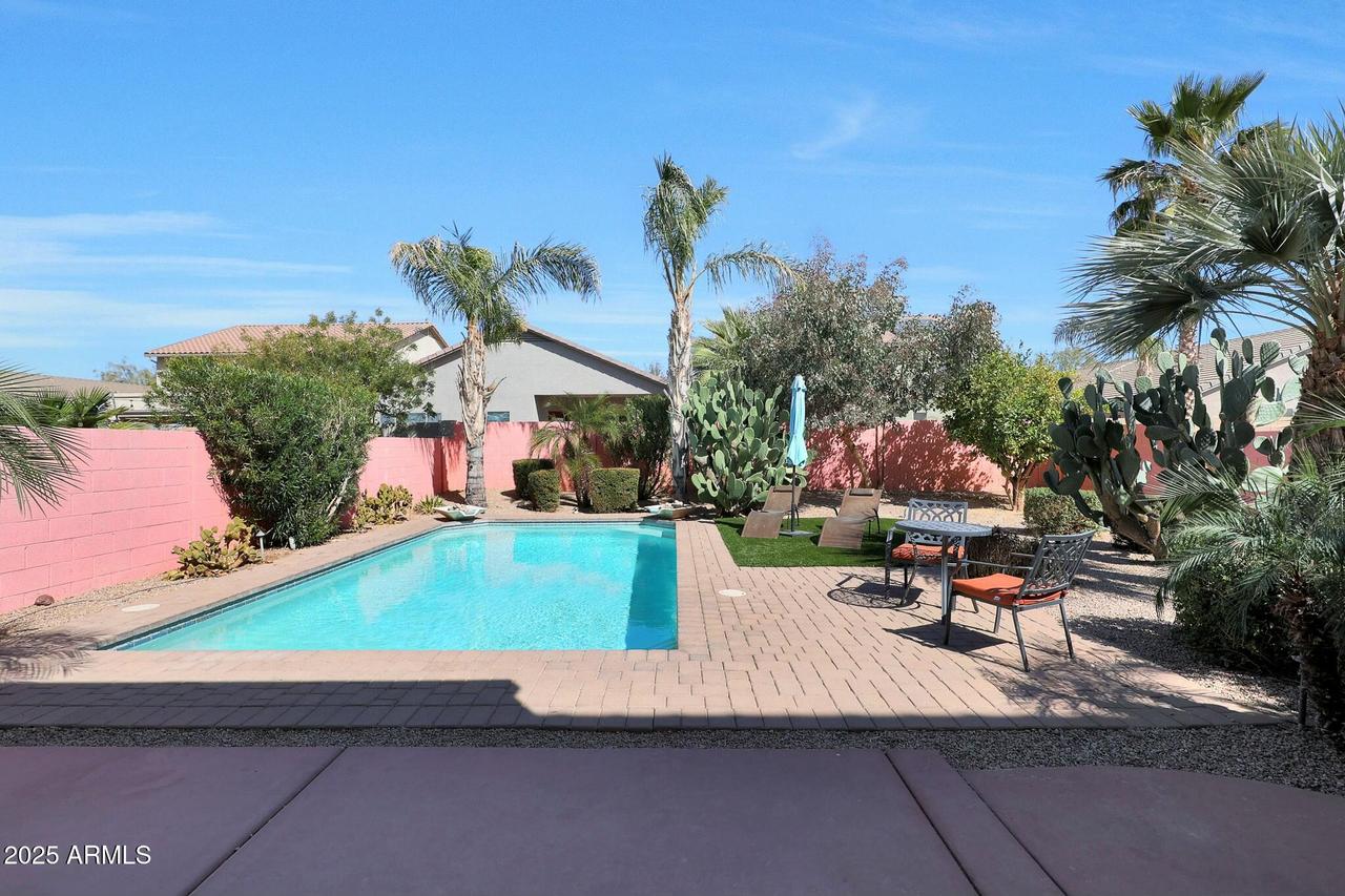 814 W Agrarian Hills Dr., San Tan Valley, AZ 85143