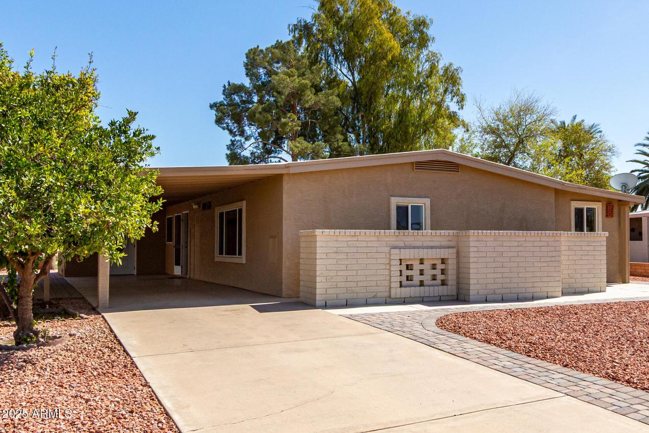 26235 S Lakeview Dr., Sun Lakes, AZ 85248