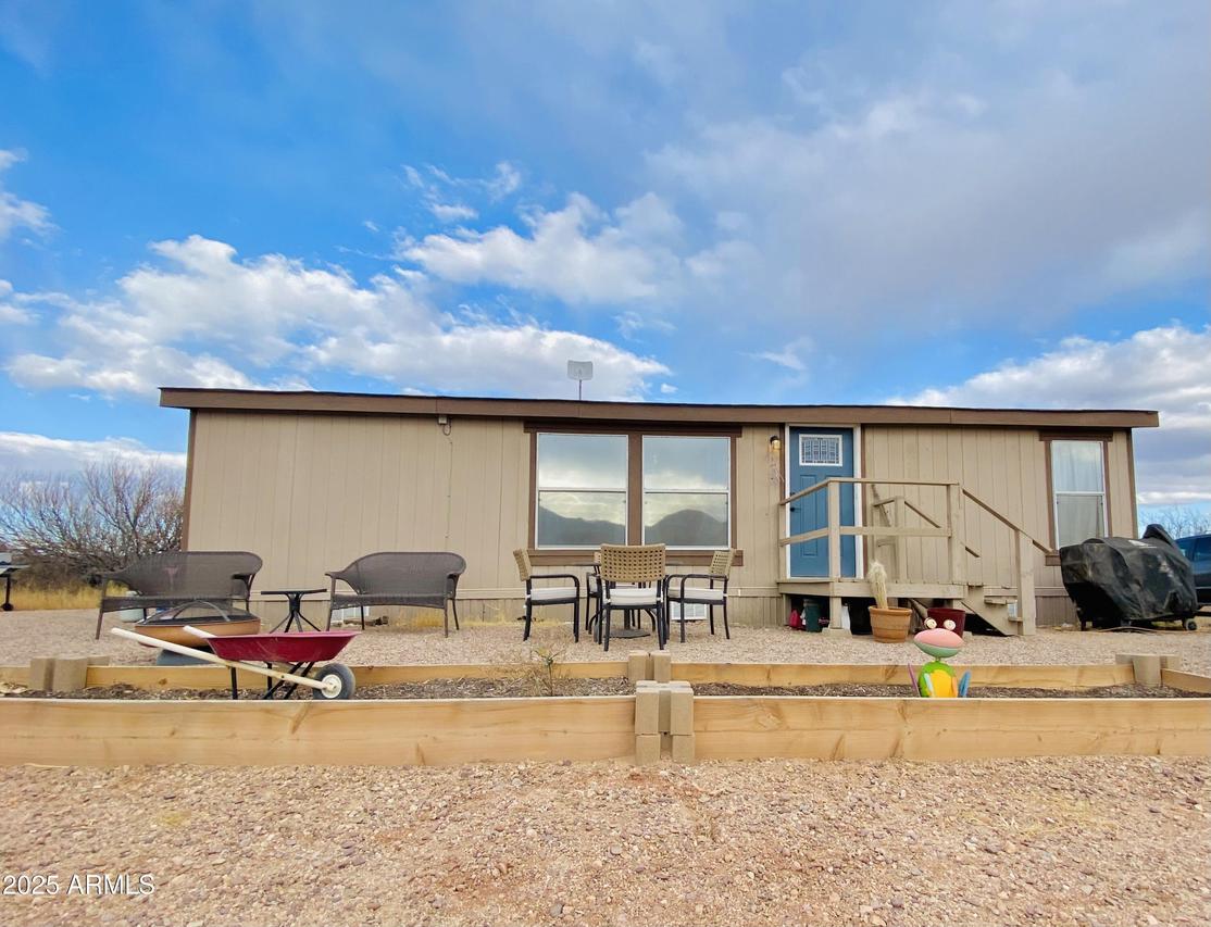 8665 E Jaykay Dr., Hereford, AZ 85615