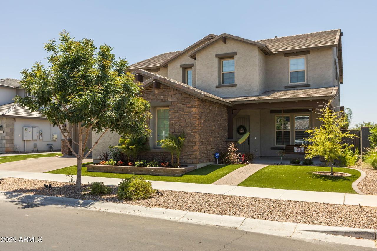10713 E Tesla Ave., Mesa, AZ 85212