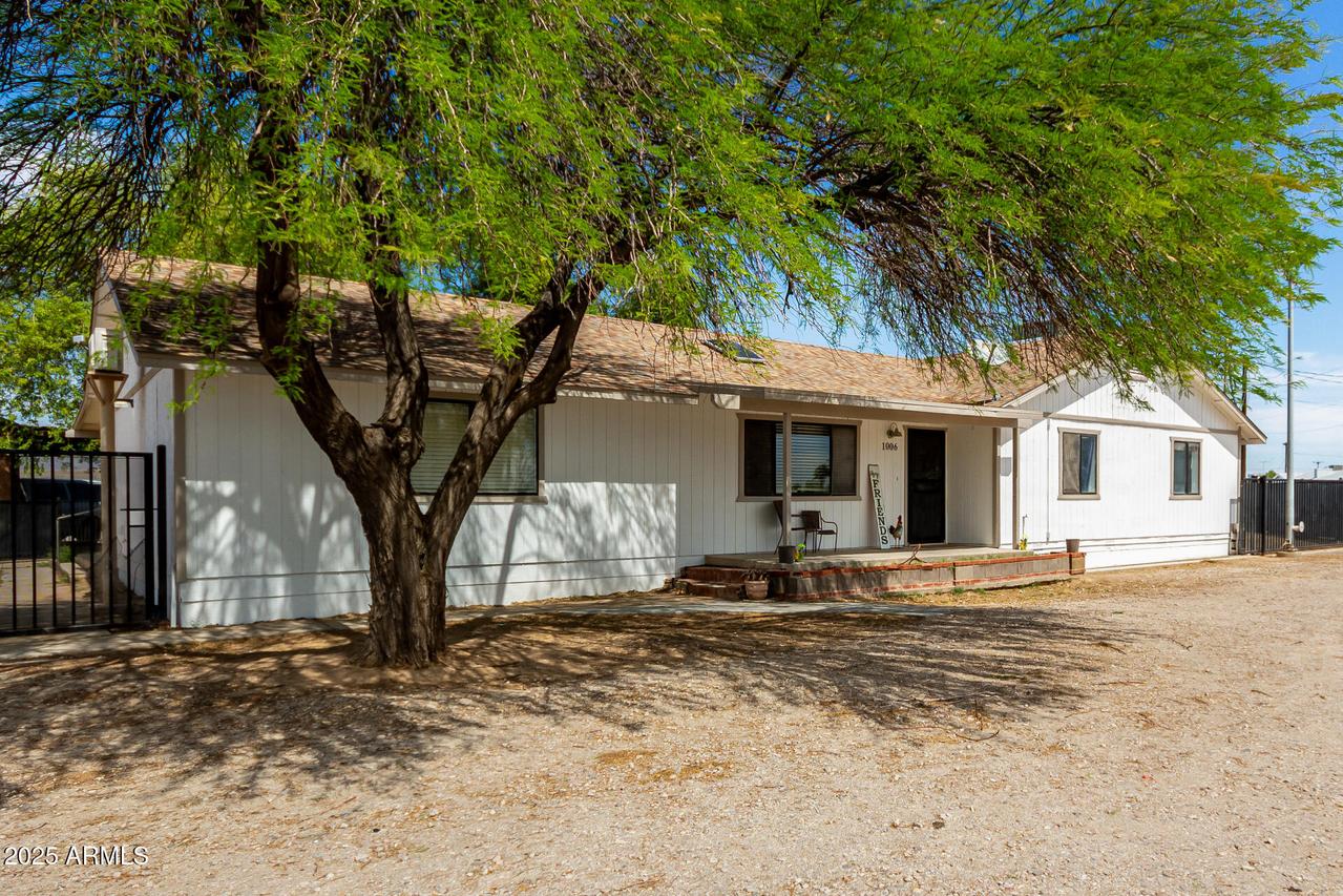 1006 N 194th Ave., Buckeye, AZ 85326