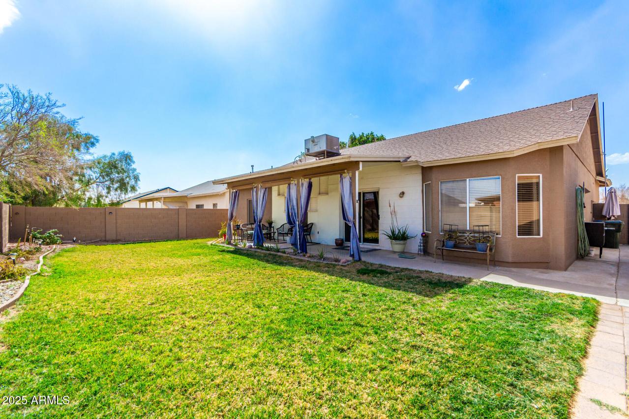 5447 N 102nd Ave., Glendale, AZ 85307