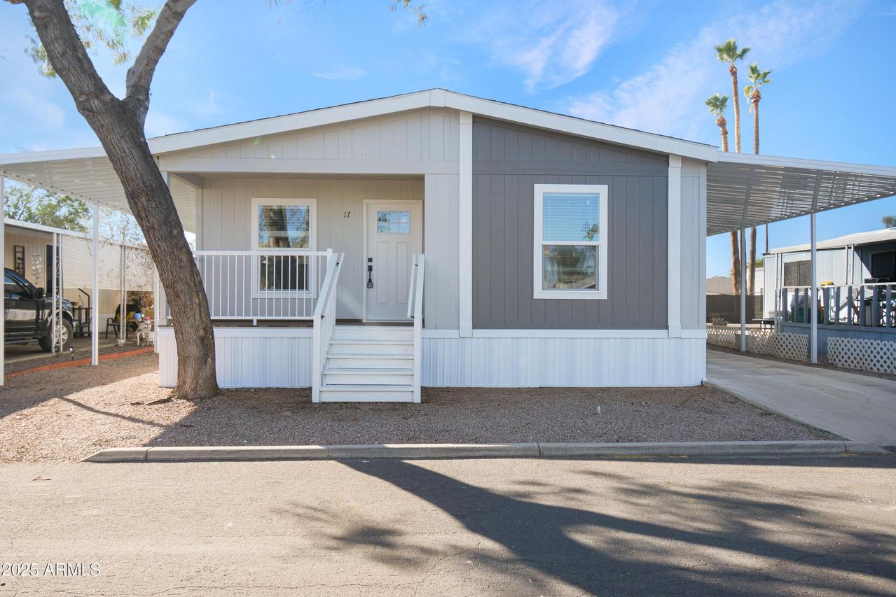 8601 N 71st Ave. #17, Glendale, AZ 85301