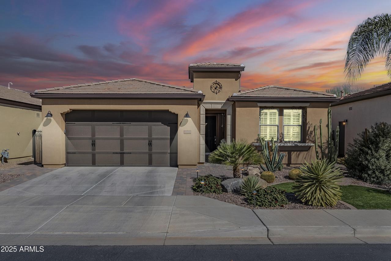 830 E Garden Basket Dr., Queen Creek, AZ 85140