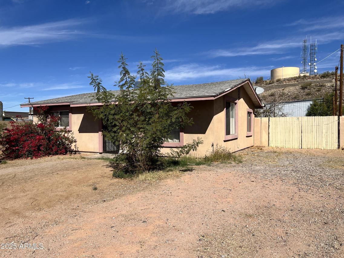 8216 E 1st Ave., Mesa, AZ 85208