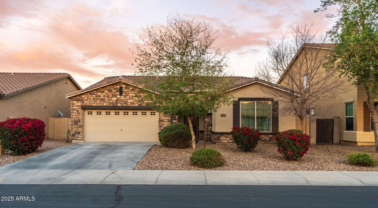 9423 N Irish Ct., Waddell, AZ 85355
