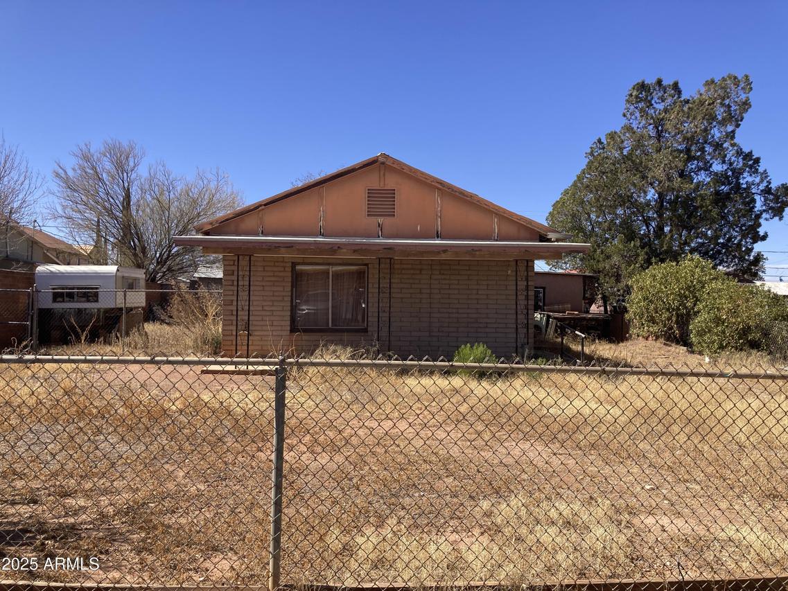 3800 S Giesler Ave., Naco, AZ 85620