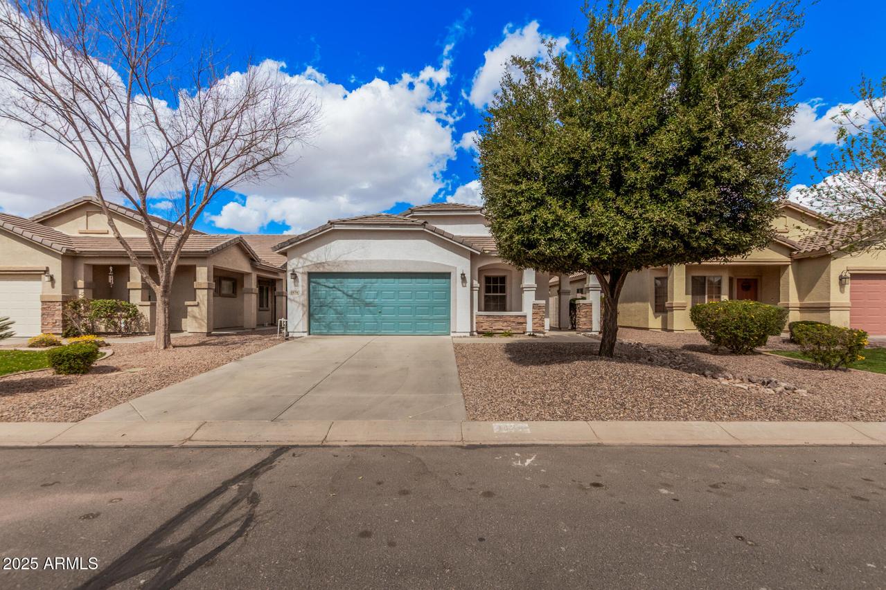 1434 W Brangus Way, San Tan Valley, AZ 85143