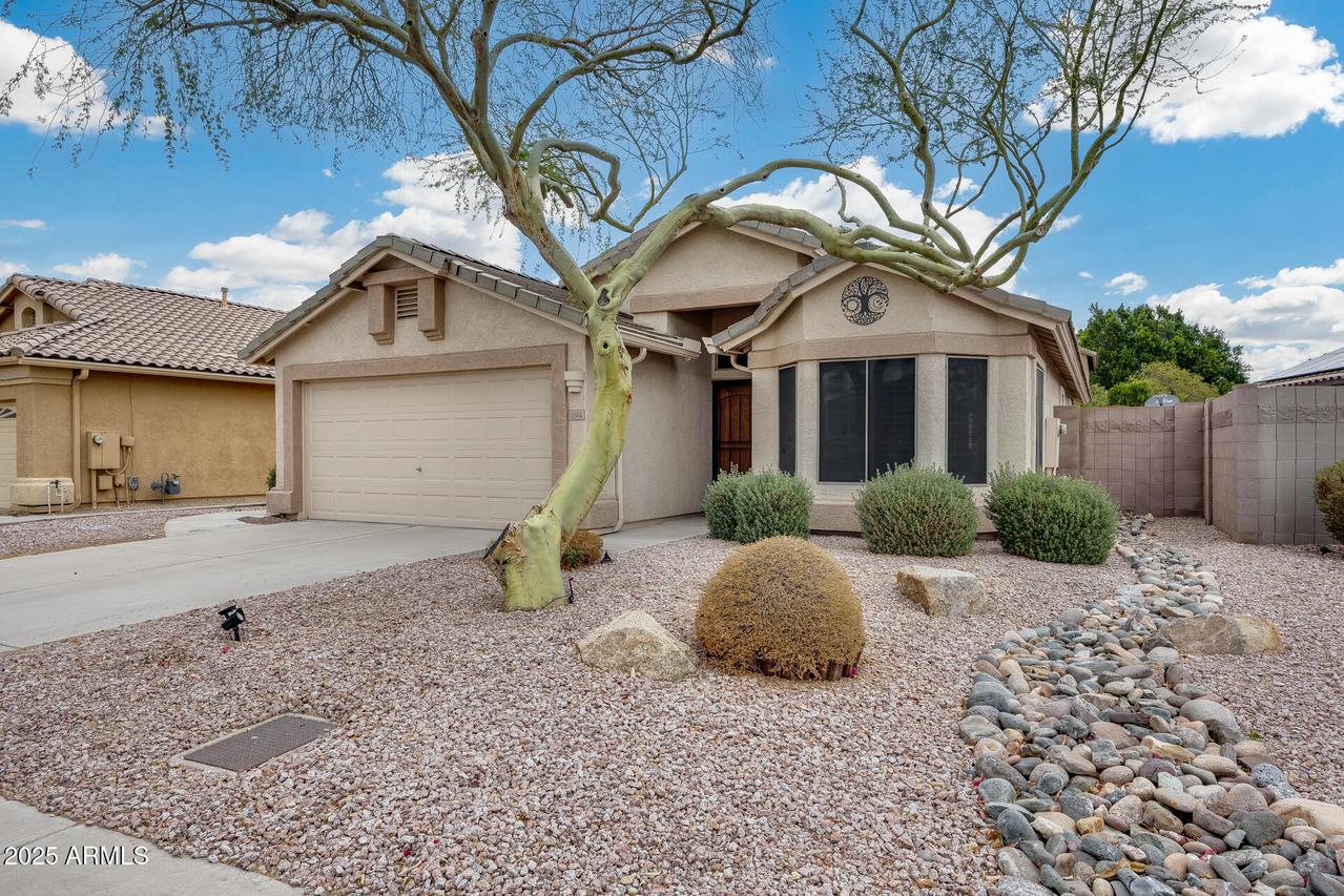 6664 W Rose Garden Ln., Glendale, AZ 85308