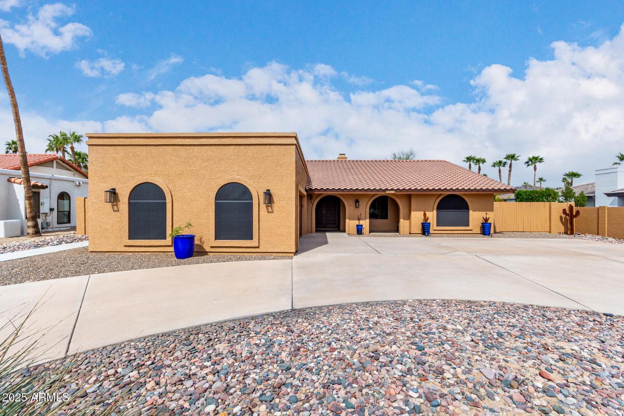 3826 E Equestrian Tr., Phoenix, AZ 85044