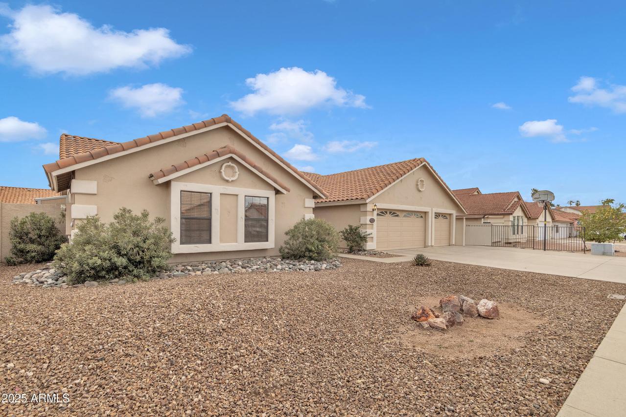 3015 E Nora St., Mesa, AZ 85213