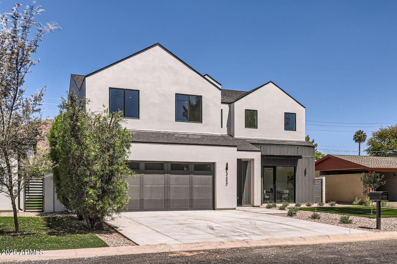 4640 E Glenrosa Ave., Phoenix, AZ 85018