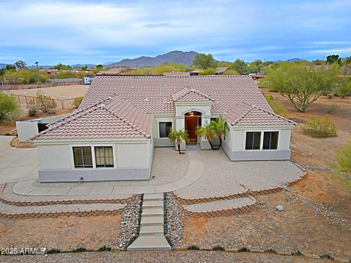 130 E Jordon Ln., Phoenix, AZ 85086