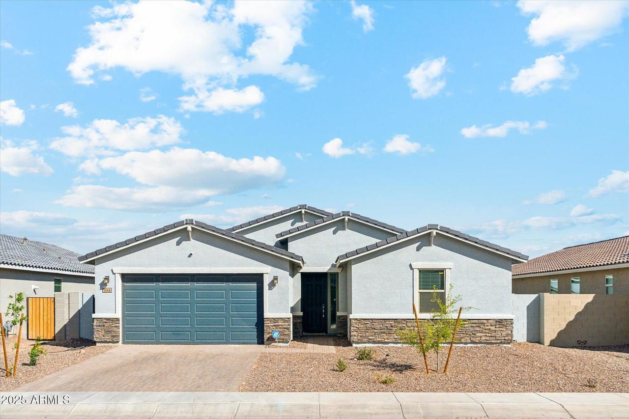 5046 W Karl St., San Tan Valley, AZ 85144