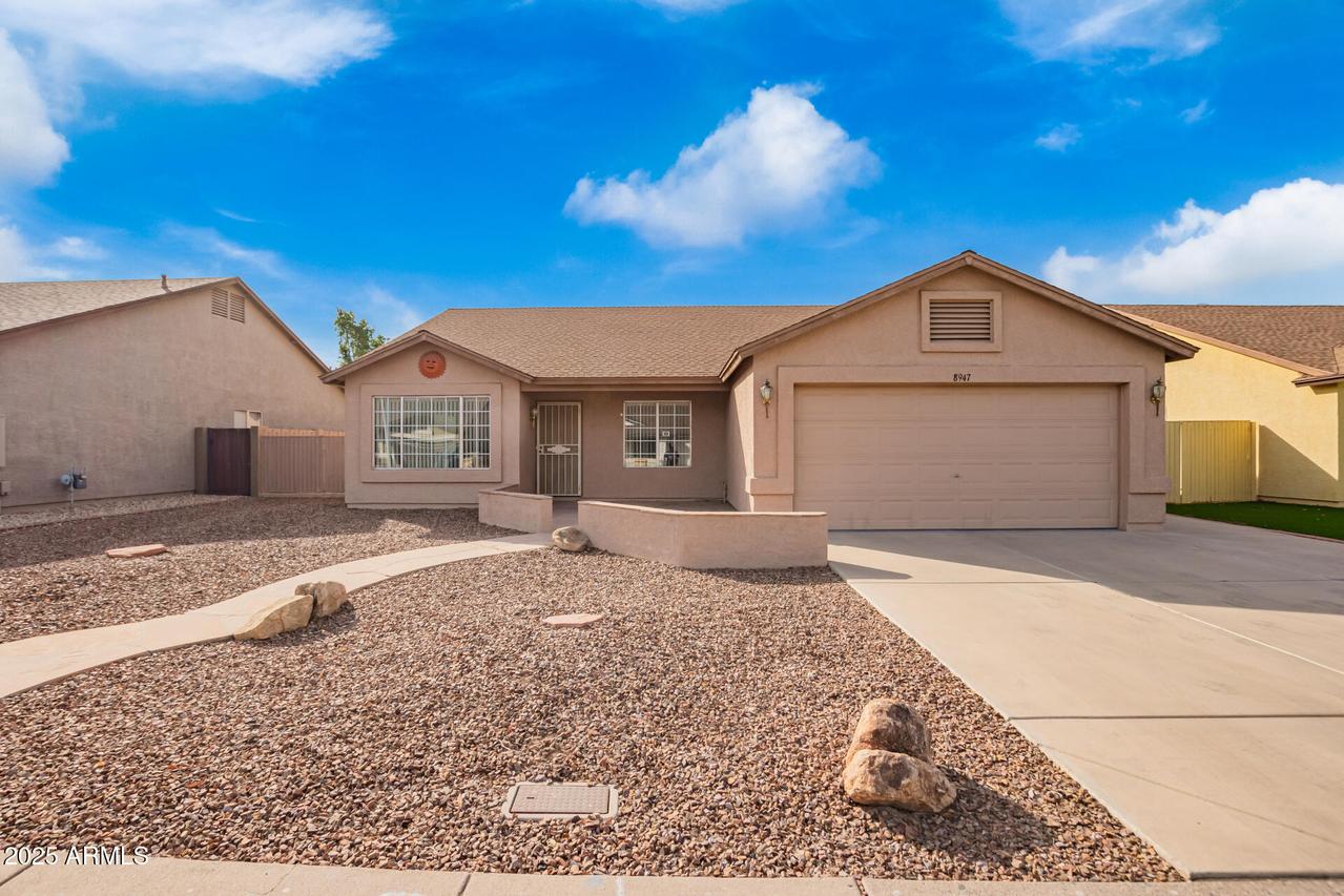 8947 W Sierra Vista Dr., Glendale, AZ 85305